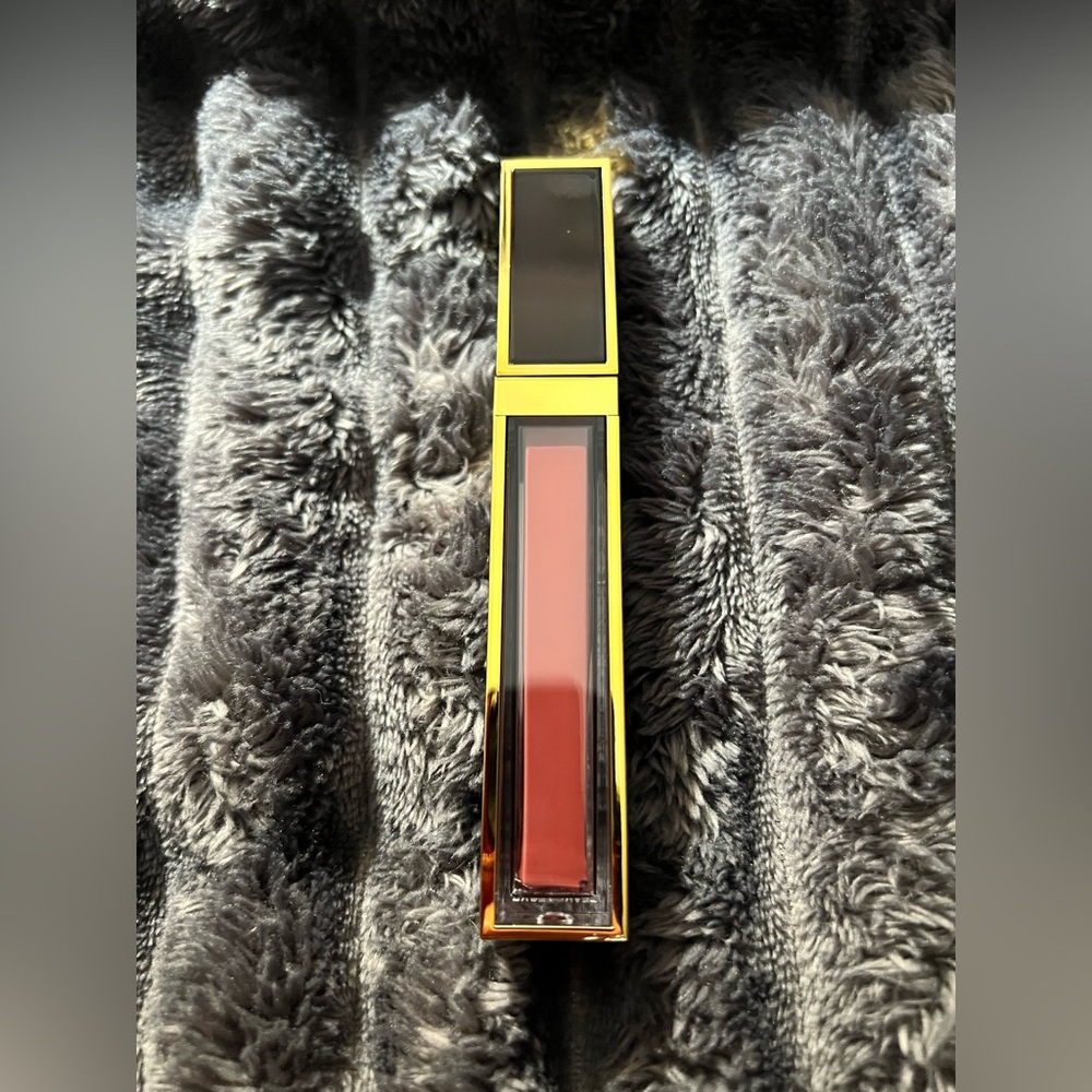 Tom Ford: Gloss Luxe Moisturizing Lip Glosses (Sunrise Pink (0.19oz) Full Size - Picture 3 of 6